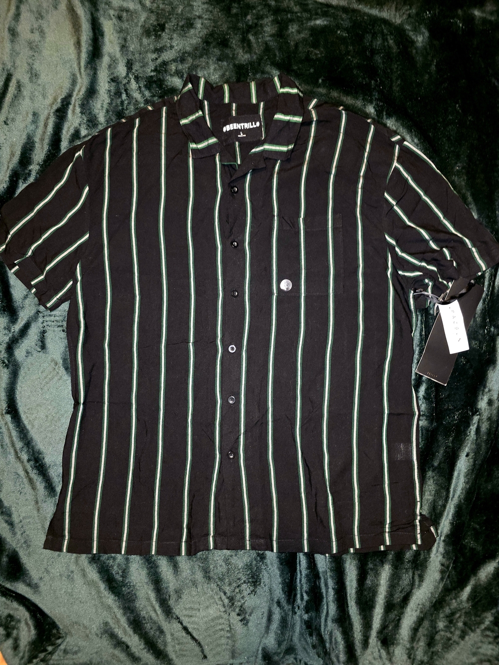 Pac Sun Punky Black Shirt with Green Stripe - Short Sleeve Button-Up